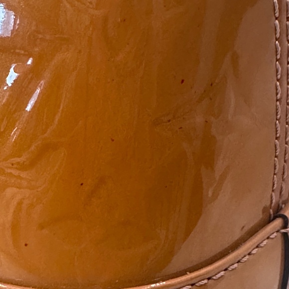 Louis Vuitton Alma BB Vernis Rose Velours - Picture 9 of 10